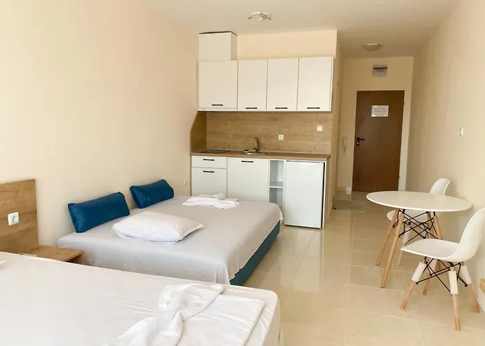 Mm Complex Apartmanhotel 4*